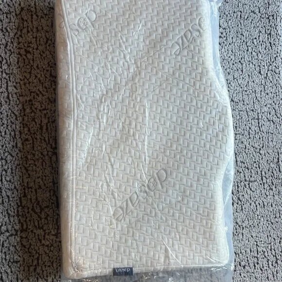 Dosaze STANDARD 4.5" Contoured Orthopedic Neck Relief Memory Foam Pillow QUEEN - Picture 5 of 10